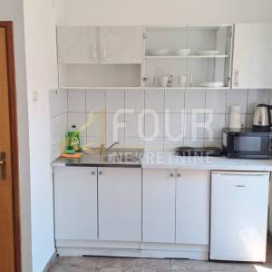 Istra, Pula, Centar, stan 90.30m2 - 4 studio apartmana