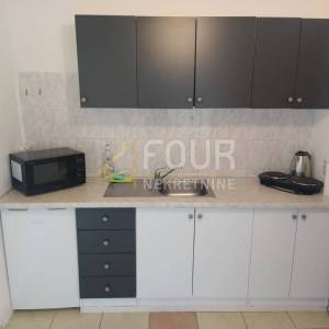 Istra, Pula, Centar, stan 90.30m2 - 4 studio apartmana