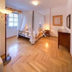 ISTRA, PULA - Impozantna obiteljska vila na atraktivnoj lokaciji