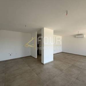 Istra, Pula, novogradnja, 2s+db, terasa