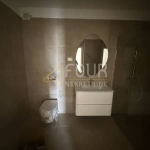 Istra, Pula, novogradnja, 2s+db, terasa