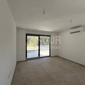 Istra, Pula, novogradnja, 2s+db, terasa