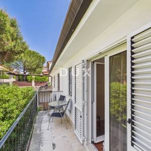 Istra, Rovinj, apartmanska kuća, 120m2, 50m od mora