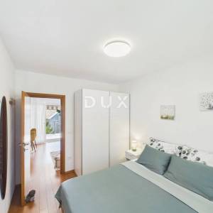 Istra, Rovinj, apartmanska kuća, 120m2, 50m od mora