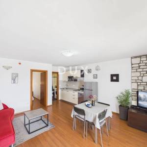 Istra, Rovinj, apartmanska kuća, 120m2, 50m od mora