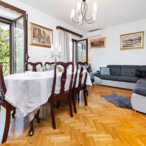 Istra, Rovinj, dvojna obiteljska kuća, 375 m2, s 4 stana