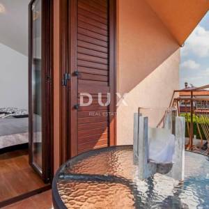 Istra, Rovinj, dvojna obiteljska kuća, 375 m2, s 4 stana