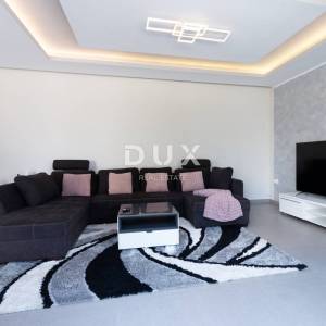 Istra, Rovinj, kuća s 4SS+DB, 160 m², okućnica, 400m od mora