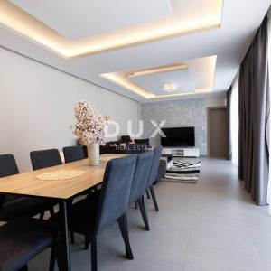Istra, Rovinj, kuća s 4SS+DB, 160 m², okućnica, 400m od mora