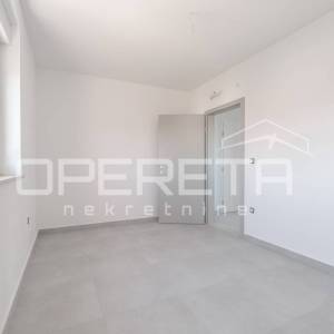 Istra, Rovinj- prostran trosoban stan s otvorernim pogledom