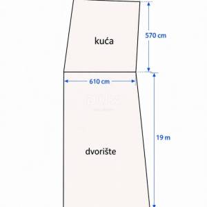 Istra, Šišan, Ušići dvori, ruševina, 80m2, građevinski teren