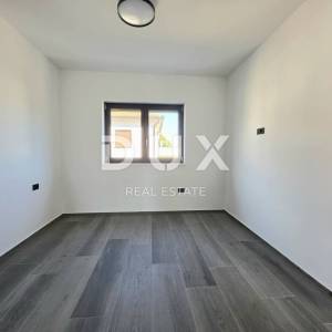 Istra, Štinjan, Luksuzan dvosobni stan s privatnom garažom, 500m od uređenih plaža