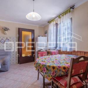 ISTRA, VIŽINADA ( OKOLICA) - Useljiva kuća za adaptaciju