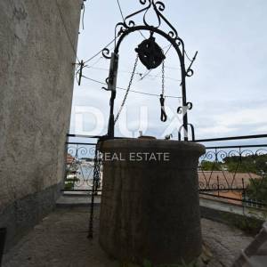 ISTRA, VRSAR - Unikatna starina s poslovnim prostorom pored mora!