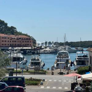 ISTRA, VRSAR - Unikatna starina s poslovnim prostorom pored mora!