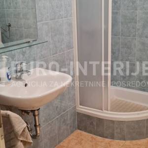 Iznajmljujemo stan u Puli, naselje Vidikovac, 2-s 42,08 m²
