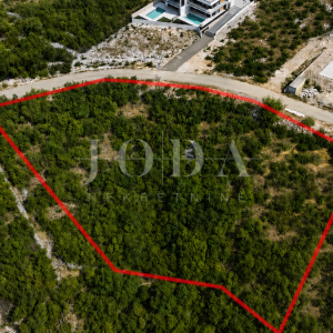 Jadranovo – investicijsko zemljište 250 m od mora