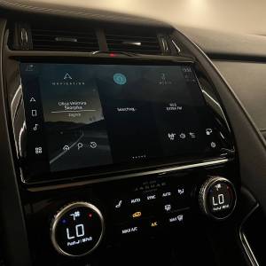 Jaguar E-Pace R-DYN S 2.0 163 AWD A9 MHEV - 3 godine jamstva