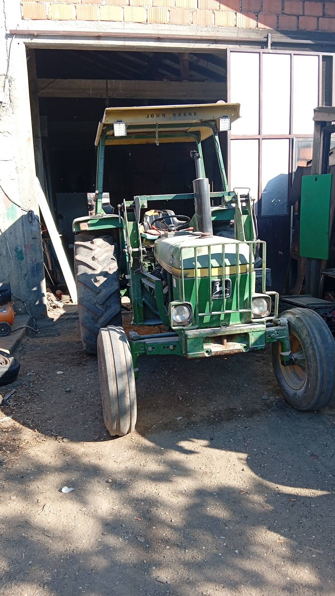 John Deere 1130