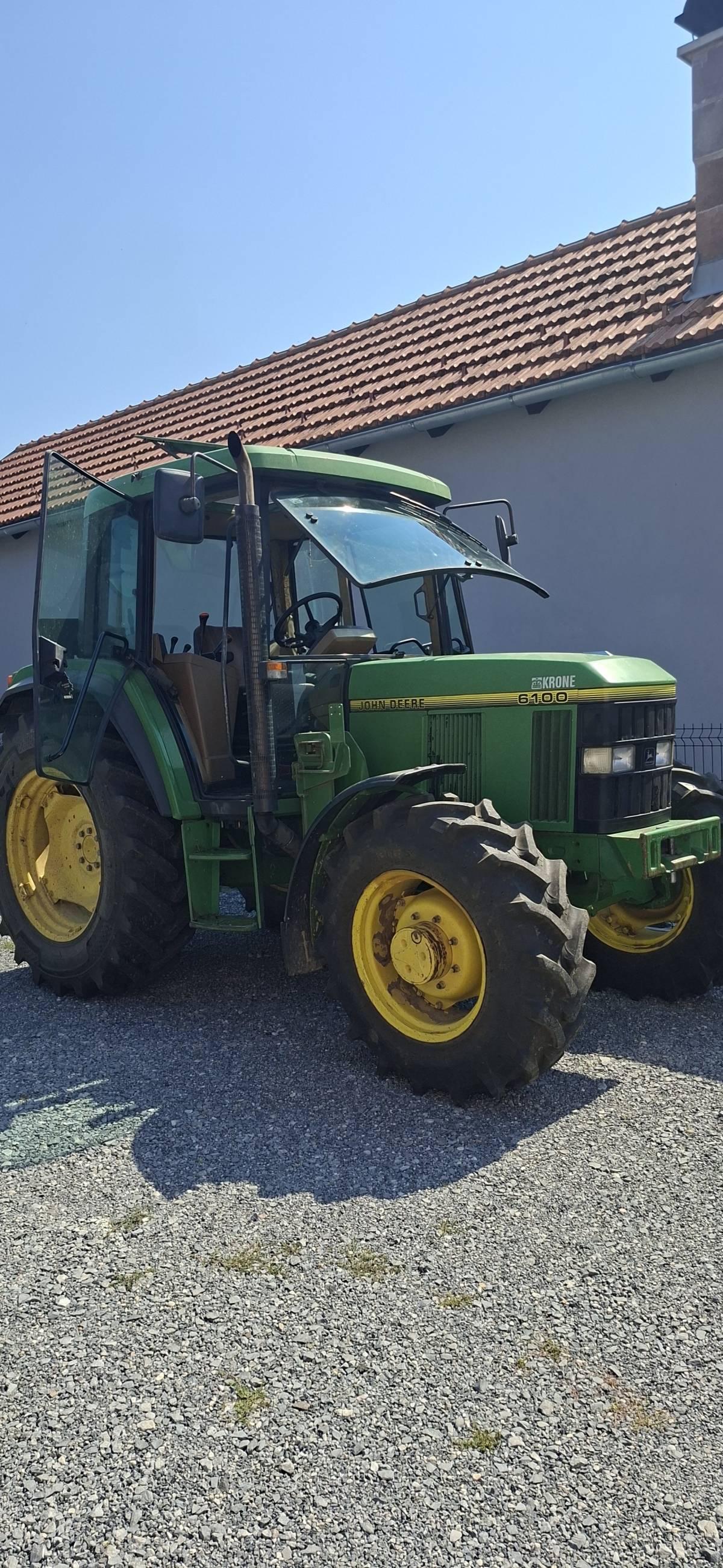 JOHN DEERE 6100 *KLIMA I UTOVARIVAC* (ZAMJENA)