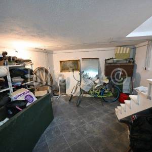 Kaštel Lukšić, obiteljska kuća sa garažom 97m2, prodaja