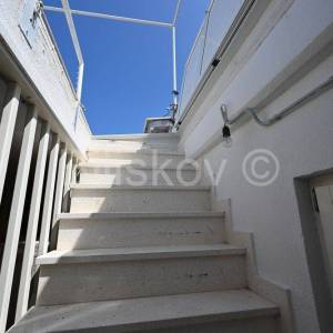 Kaštel Lukšić, obiteljska kuća sa garažom 97m2, prodaja