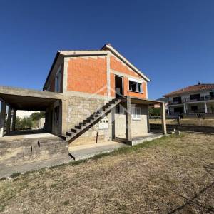 Kaštel Novi,Rudine/Kuća s pogledom na more