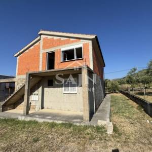 Kaštel Novi,Rudine/Kuća s pogledom na more