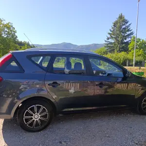 Kia ceed sw 1.4 80kw benzin 2009