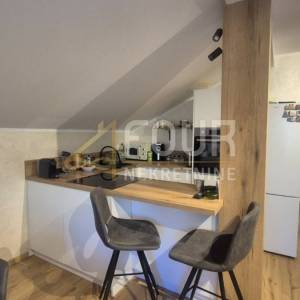 Klana, etaža - u naravi 140m2 2 stana