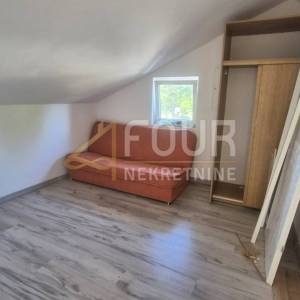 Klana, etaža - u naravi 140m2 2 stana