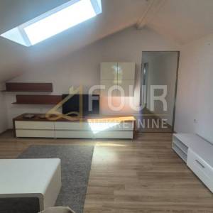 Klana, etaža - u naravi 140m2 2 stana