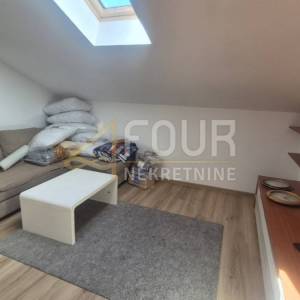 Klana, etaža - u naravi 140m2 2 stana