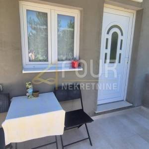 Klana, etaža - u naravi 140m2 2 stana