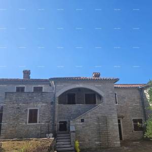 KOMPLEKS KAMENIH KUĆA S 5 STAMBENE JEDINICE – TINJAN