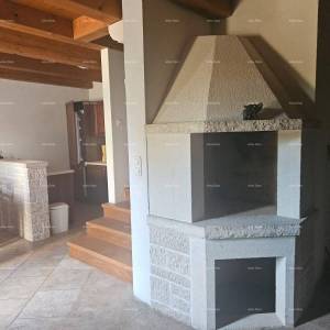 KOMPLEKS KAMENIH KUĆA S 5 STAMBENE JEDINICE – TINJAN