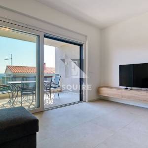 KOŽINO - Dvosoban apartman S4 na 1. katu, potpuno opremljeno i namješteno - 75m2
