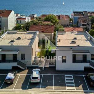 KOŽINO - Dvosoban apartman S4 na 1. katu, potpuno opremljeno i namješteno - 75m2