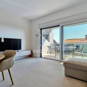 KOŽINO - Dvosoban apartman S3 na 1. katu, potpuno opremljeno i namješteno - 72m2