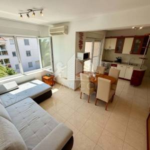 Kožino I Jednosobni apartman, drugi red od mora