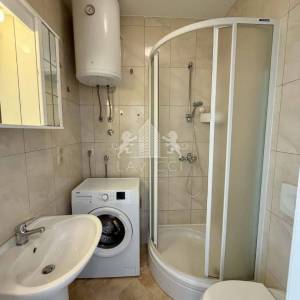 Kožino I Jednosobni apartman, drugi red od mora