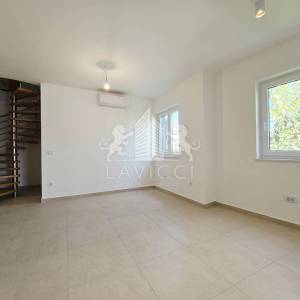 Kožino I Penthouse s 4 sobe - 125 m², 40 m od plaže i mora