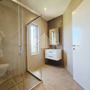 Kožino I Penthouse s 4 sobe - 125 m², 40 m od plaže i mora