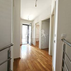 Kožino I Penthouse s 4 sobe - 125 m², 40 m od plaže i mora