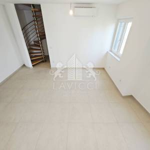 Kožino I Penthouse s 4 sobe - 125 m², 40 m od plaže i mora