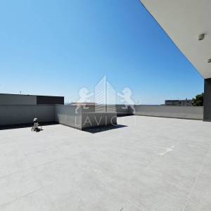 Kožino I Penthouse s 4 sobe - 125 m², 40 m od plaže i mora