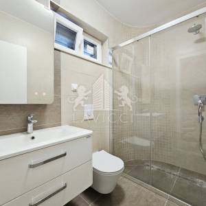 Kožino I Penthouse s 4 sobe - 125 m², 40 m od plaže i mora