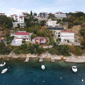 Kraljevica – kuća prvi red do mora s pogledom na Kvarner