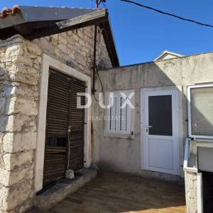 Krapanj, kuća, 85 m², 45 m od mora