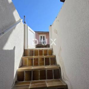 Krapanj, kuća, 85 m², 45 m od mora